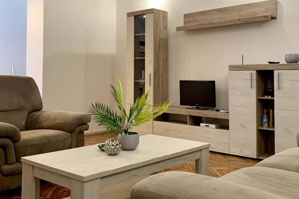 Central City Apartment Skopje Extérieur photo